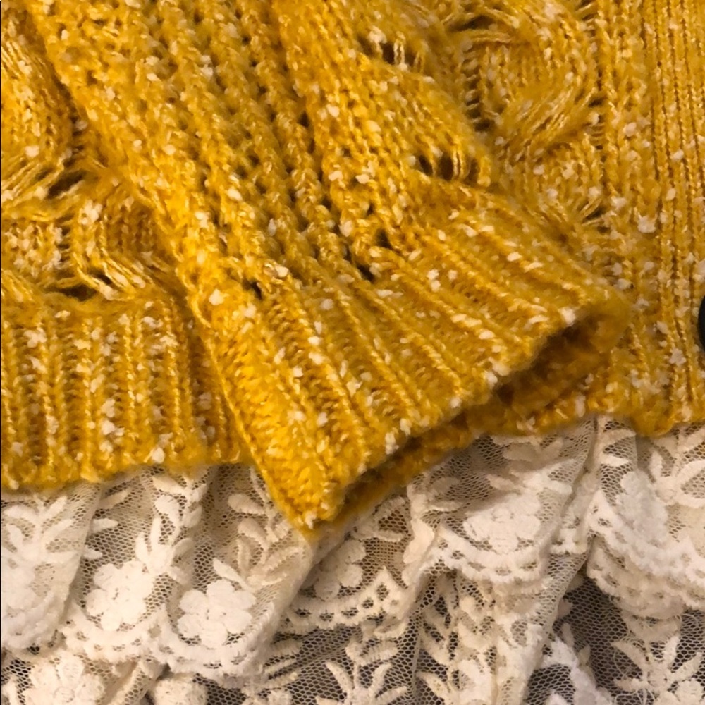 POL Sweater - Picture 5 of 8